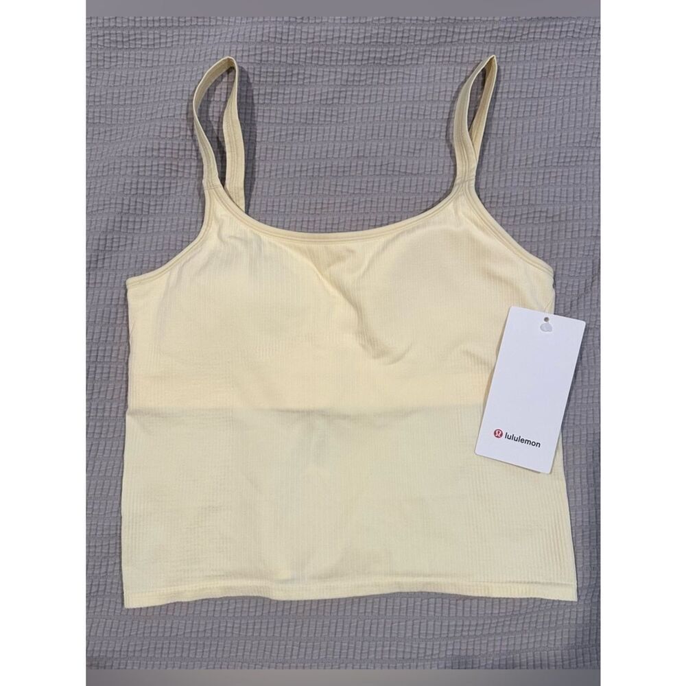 NWT 10 Ebb to Street Scoop-Neck Cropped Tank Top Padded Lululemon